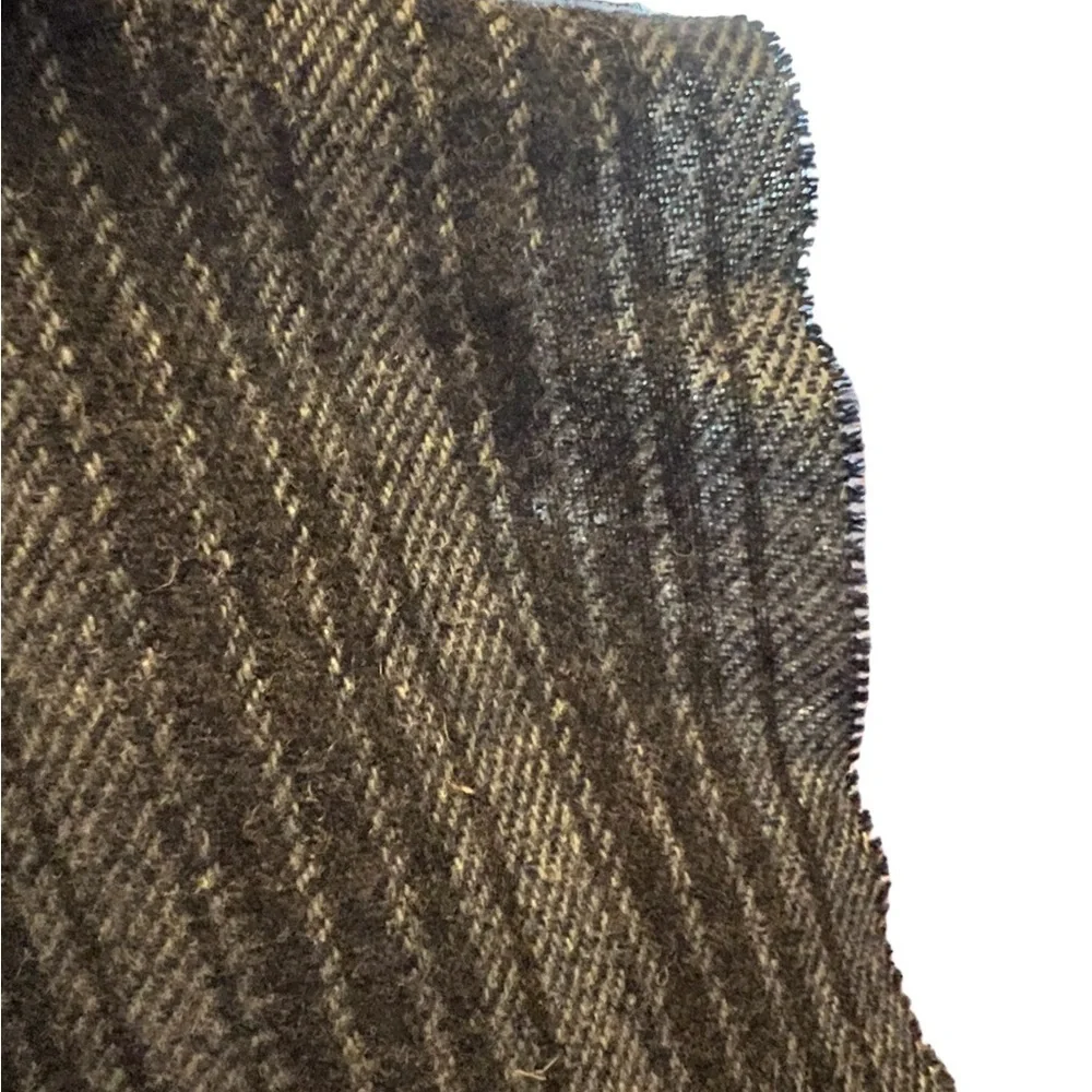 NWT Carraig Donn Ireland old stock striped 100% pure new wool scarf, some holes